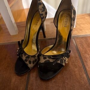 Guess Kitten Heels